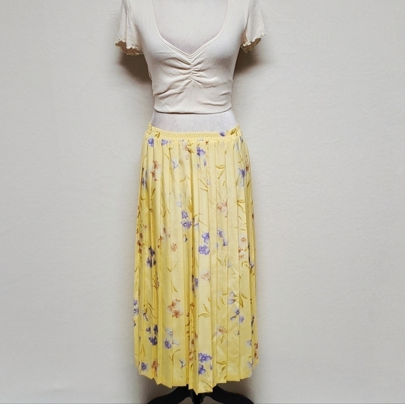 VINTAGE Leslie Fay Yellow Floral Plisse Accordion Pleat Full Length Midi Skirt - Picture 2 of 9